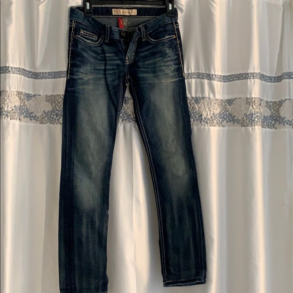 Buckle jeans